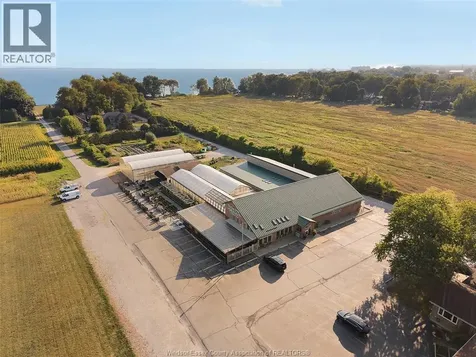 585 Seacliff Drive Kingsville ON N9Y 2K6