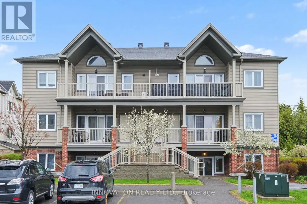 362B Wood Acres Grove Ottawa ON K1T 0M7