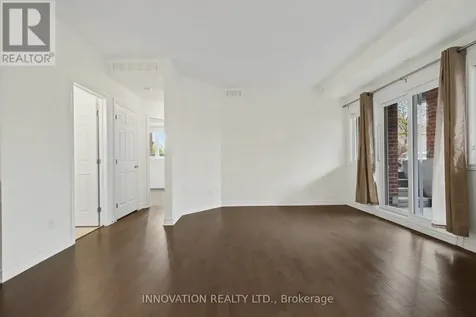 362B Wood Acres Grove Ottawa ON K1T 0M7