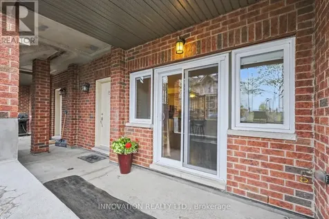362B Wood Acres Grove Ottawa ON K1T 0M7