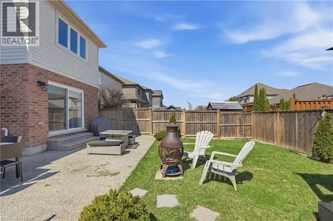 28 Silverwood Avenue Welland ON L3C 0C3