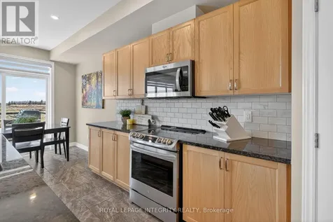 724 Parade Drive Ottawa ON K2S 0Z4