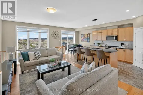 724 Parade Drive Ottawa ON K2S 0Z4