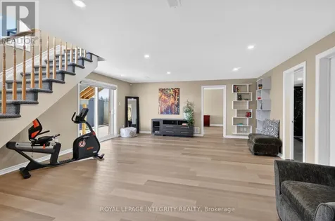 724 Parade Drive Ottawa ON K2S 0Z4