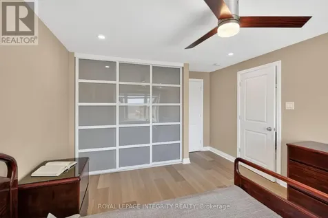 724 Parade Drive Ottawa ON K2S 0Z4