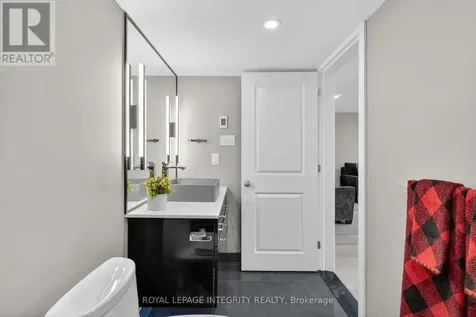 724 Parade Drive Ottawa ON K2S 0Z4