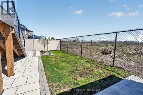 724 Parade Drive Ottawa ON K2S 0Z4
