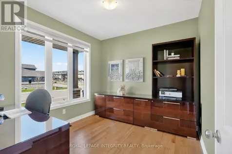 724 Parade Drive Ottawa ON K2S 0Z4
