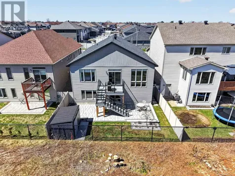724 Parade Drive Ottawa ON K2S 0Z4