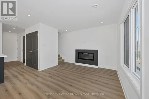 102 Casita Private Ottawa ON K1W 0X6