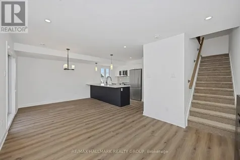 102 Casita Private Ottawa ON K1W 0X6