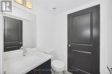 102 Casita Private Ottawa ON K1W 0X6