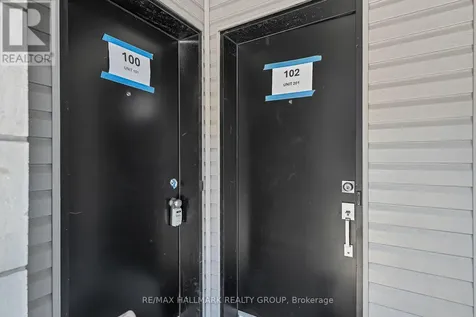 102 Casita Private Ottawa ON K1W 0X6