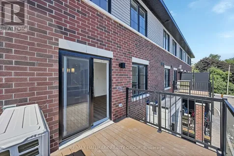 102 Casita Private Ottawa ON K1W 0X6