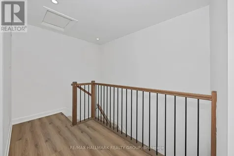 102 Casita Private Ottawa ON K1W 0X6