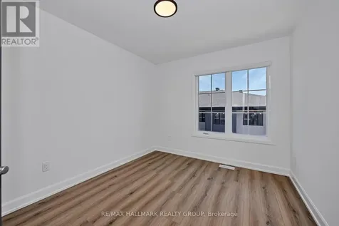 102 Casita Private Ottawa ON K1W 0X6
