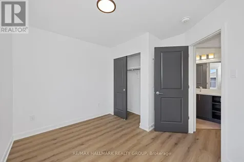 102 Casita Private Ottawa ON K1W 0X6