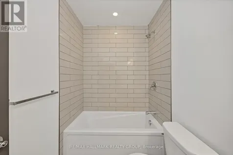 102 Casita Private Ottawa ON K1W 0X6