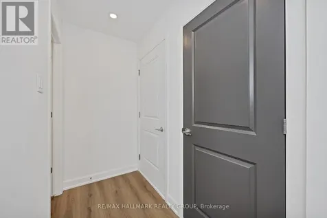 102 Casita Private Ottawa ON K1W 0X6