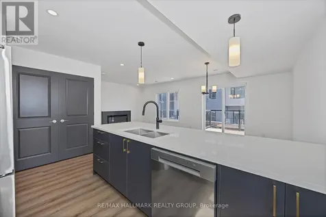 102 Casita Private Ottawa ON K1W 0X6