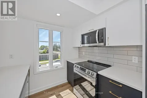 102 Casita Private Ottawa ON K1W 0X6