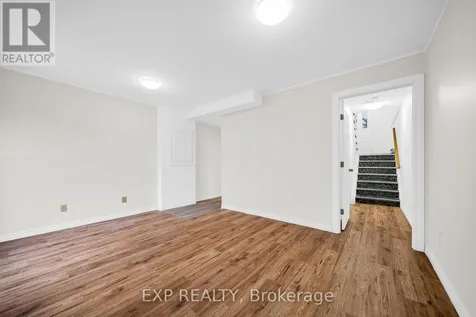 98 Castlegreen Private Ottawa ON K1T 3N3