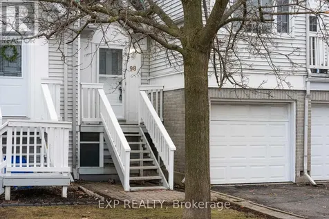 98 Castlegreen Private Ottawa ON K1T 3N3