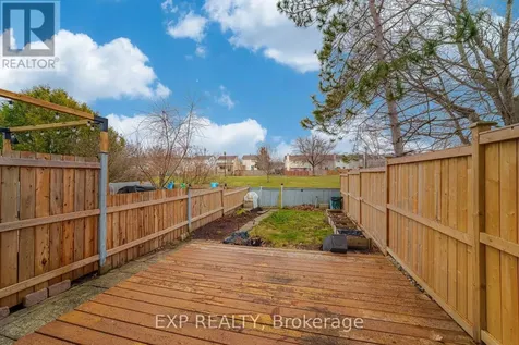 98 Castlegreen Private Ottawa ON K1T 3N3