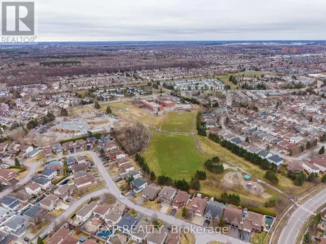 98 Castlegreen Private Ottawa ON K1T 3N3