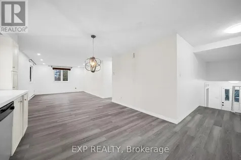 98 Castlegreen Private Ottawa ON K1T 3N3