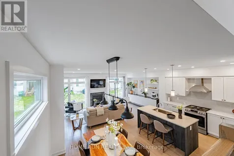 222 Finsbury Avenue Ottawa ON K2S 2X9