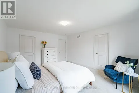 222 Finsbury Avenue Ottawa ON K2S 2X9