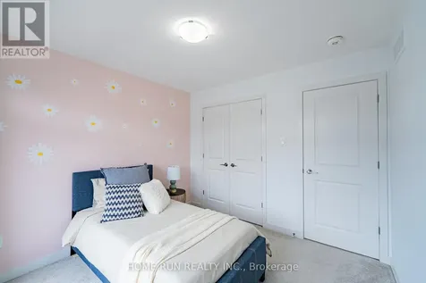 222 Finsbury Avenue Ottawa ON K2S 2X9