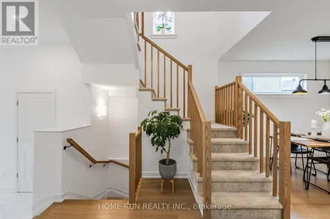 222 Finsbury Avenue Ottawa ON K2S 2X9
