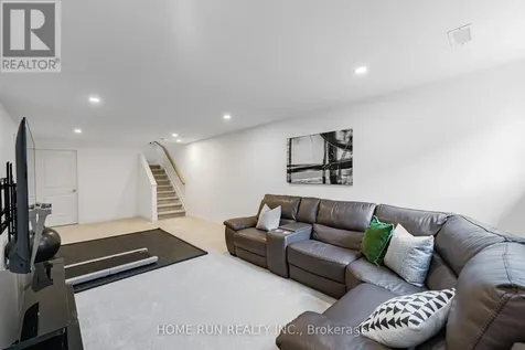222 Finsbury Avenue Ottawa ON K2S 2X9