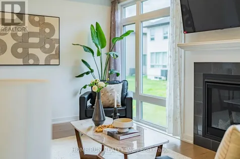 222 Finsbury Avenue Ottawa ON K2S 2X9