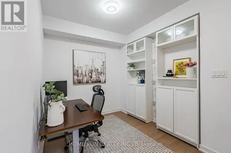 222 Finsbury Avenue Ottawa ON K2S 2X9