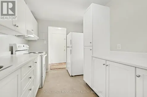 51 Sumac Street Ottawa ON K1J 7T7