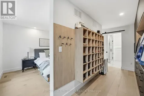 221 Wesley Avenue Ottawa ON K1Z 7A2