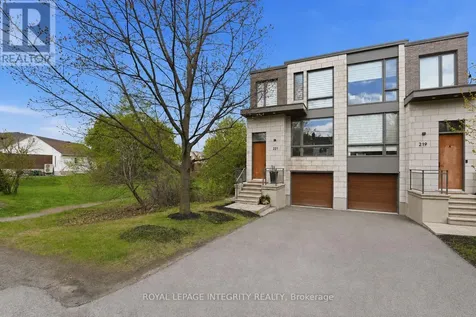221 Wesley Avenue Ottawa ON K1Z 7A2