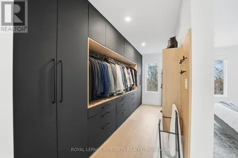 221 Wesley Avenue Ottawa ON K1Z 7A2