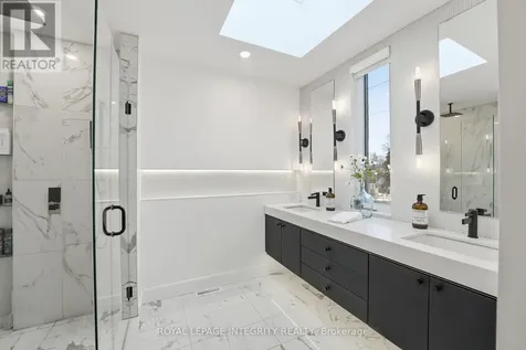 221 Wesley Avenue Ottawa ON K1Z 7A2