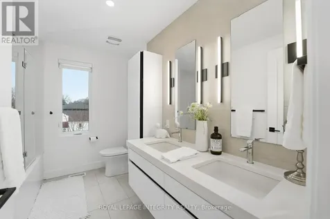 221 Wesley Avenue Ottawa ON K1Z 7A2