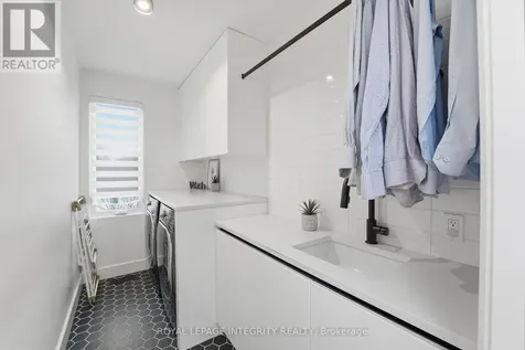 221 Wesley Avenue Ottawa ON K1Z 7A2