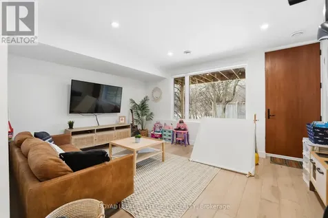 221 Wesley Avenue Ottawa ON K1Z 7A2