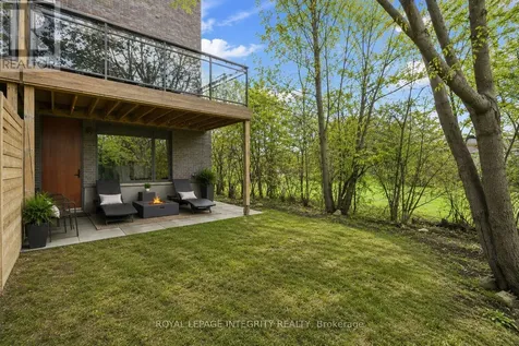 221 Wesley Avenue Ottawa ON K1Z 7A2