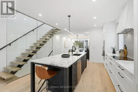 221 Wesley Avenue Ottawa ON K1Z 7A2