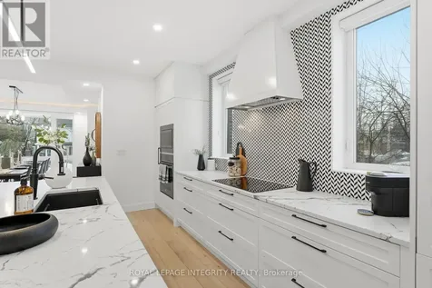 221 Wesley Avenue Ottawa ON K1Z 7A2