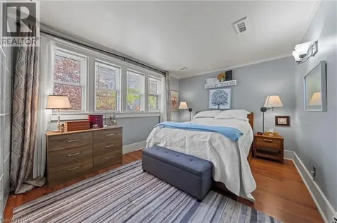 39 Borden Avenue North Kitchener ON N2H 3H9