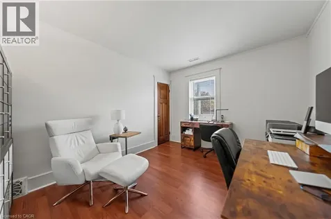 39 Borden Avenue North Kitchener ON N2H 3H9